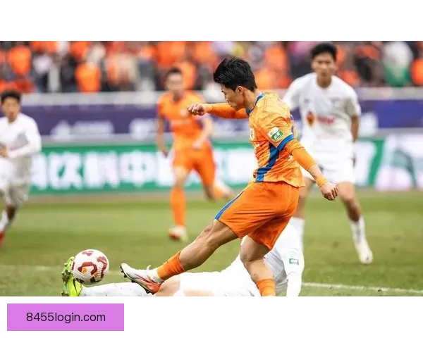 以泪目国足20岁188新星爆发带刀后卫绝杀建功跳舞庆祝点燃希望